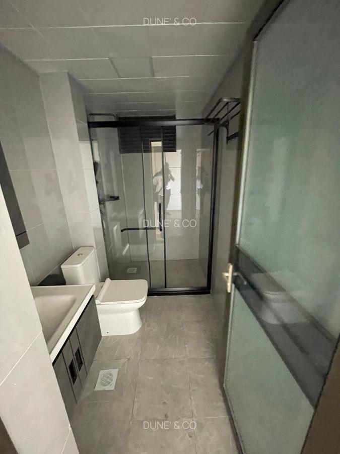 2 Bed Apartment with En Suite in Riverside - 14