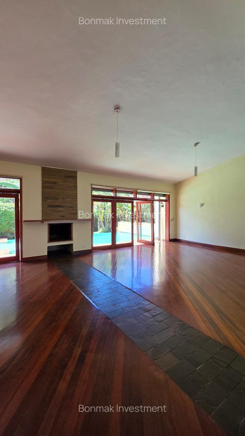 4 Bed Villa with En Suite at Old Runda. - 3