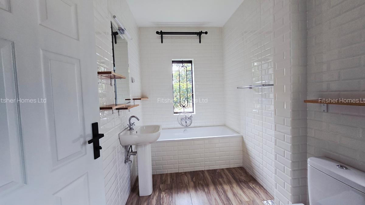 3 Bed Apartment with En Suite in Kilimani - 6