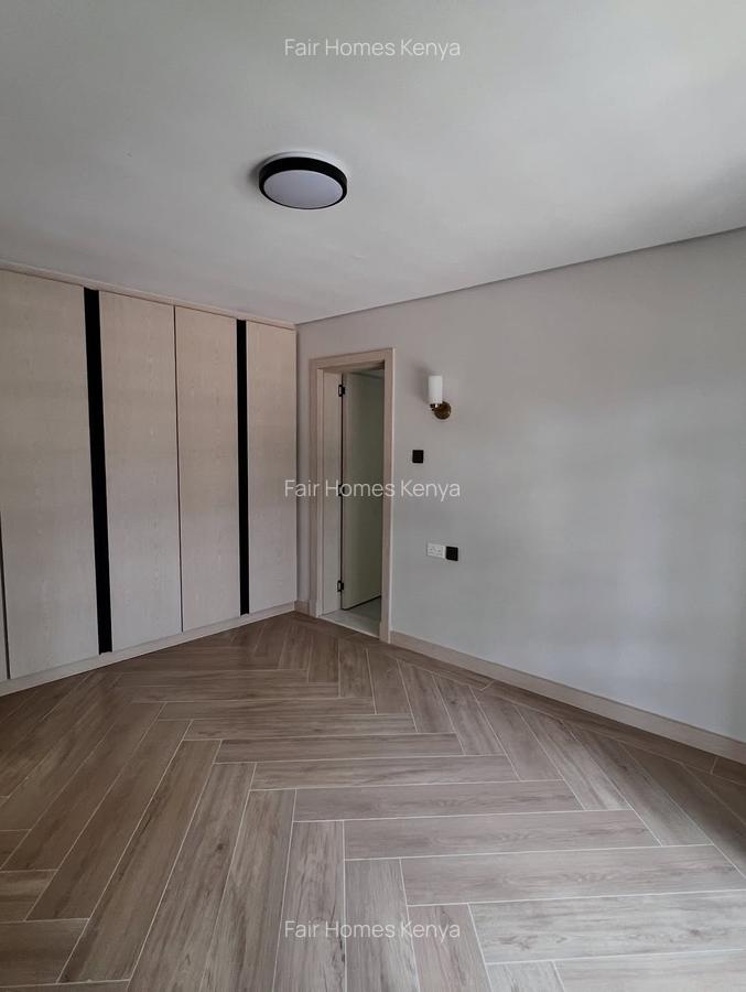 5 Bed Townhouse with En Suite at Convent Drive - 9