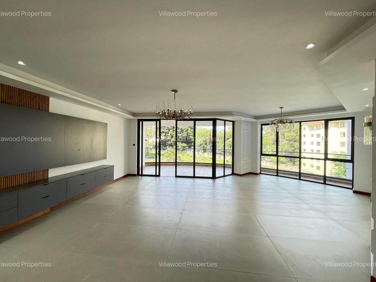 Serviced 3 Bed Apartment with En Suite in Riverside - 2