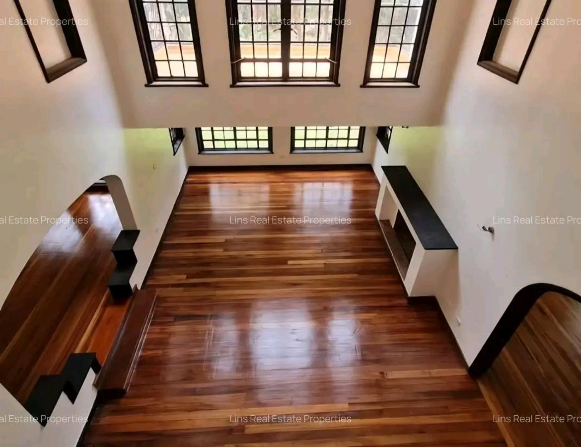 4 Bed Townhouse with En Suite in Riverside - 4