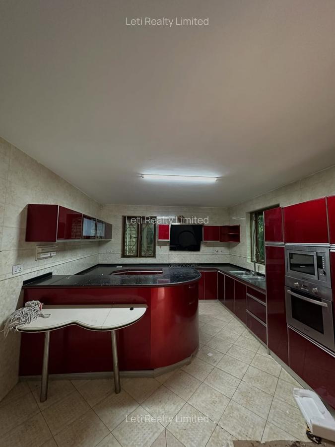 5 Bed Townhouse with En Suite in Kileleshwa - 9