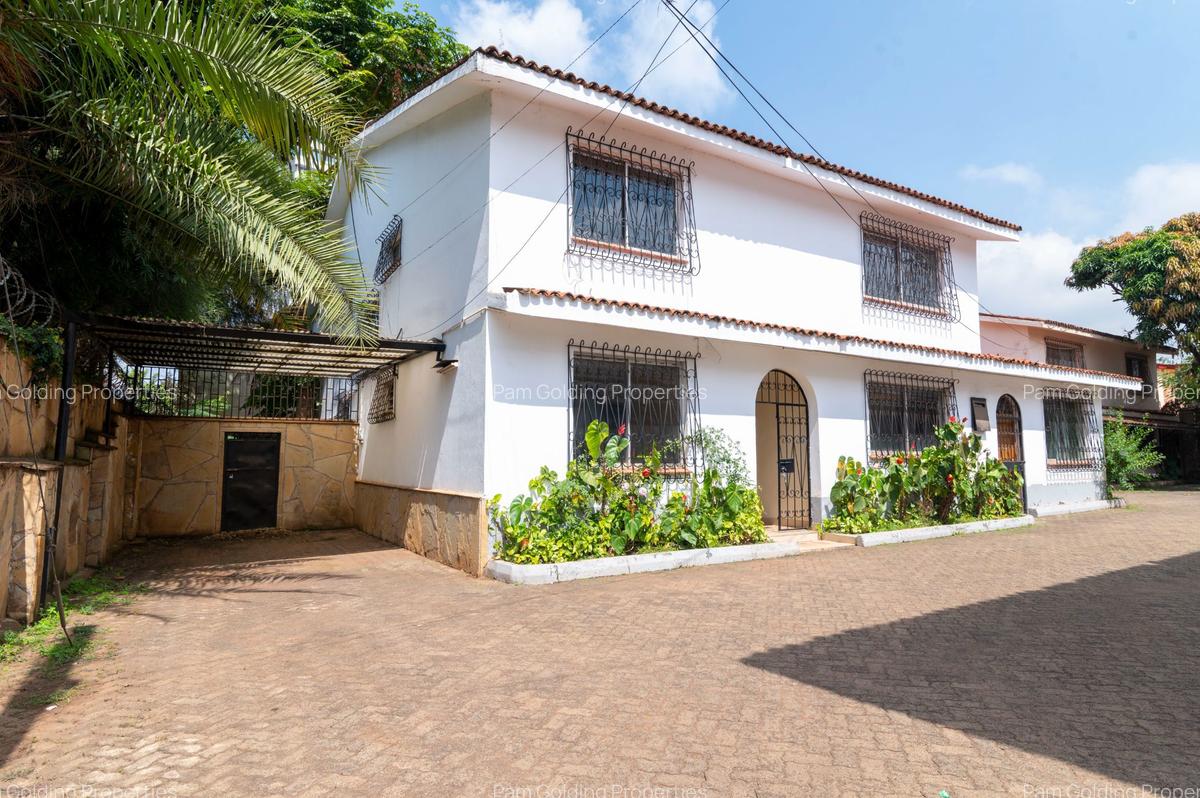 5 Bed Townhouse with En Suite at Ring Road - 1