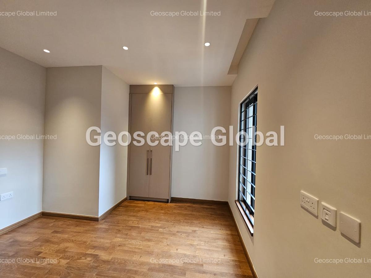 4 Bed Townhouse with En Suite in Loresho - 9