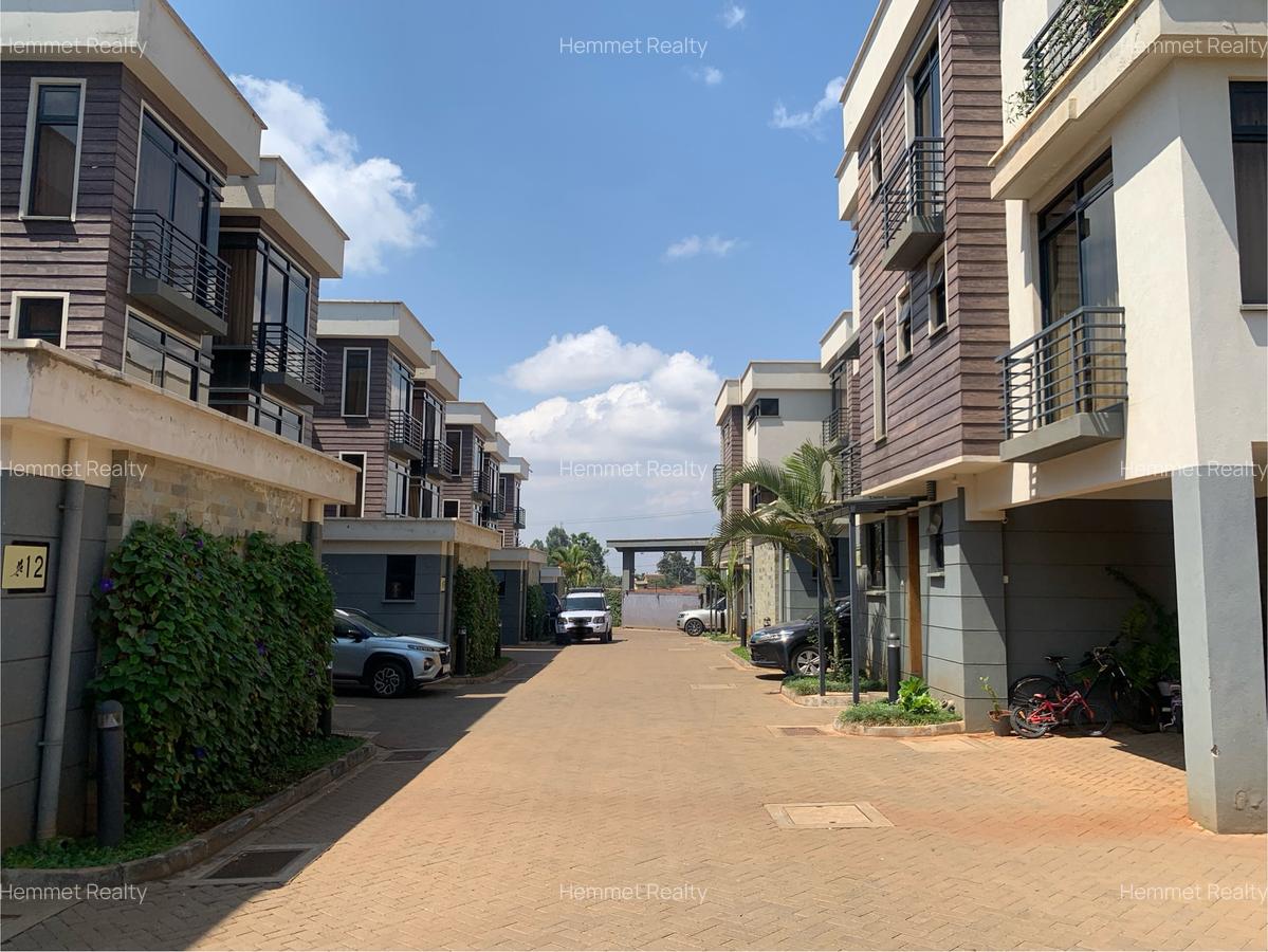 4 Bed Townhouse with En Suite in Loresho - 1