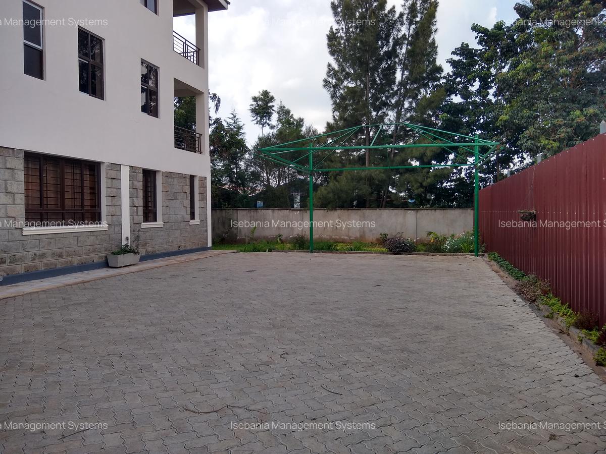 Furnished 2 Bed Apartment with En Suite at - 16