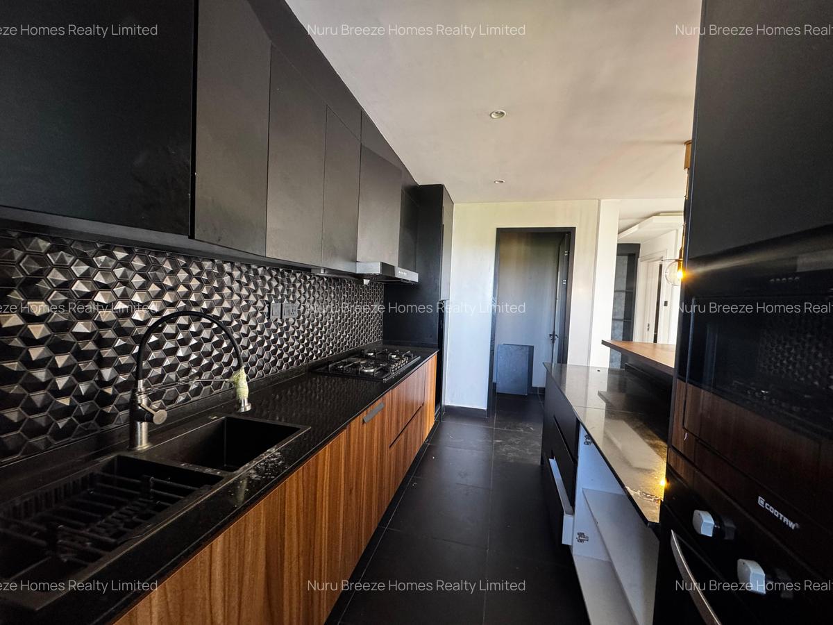 2 Bed Apartment with En Suite in Brookside - 12