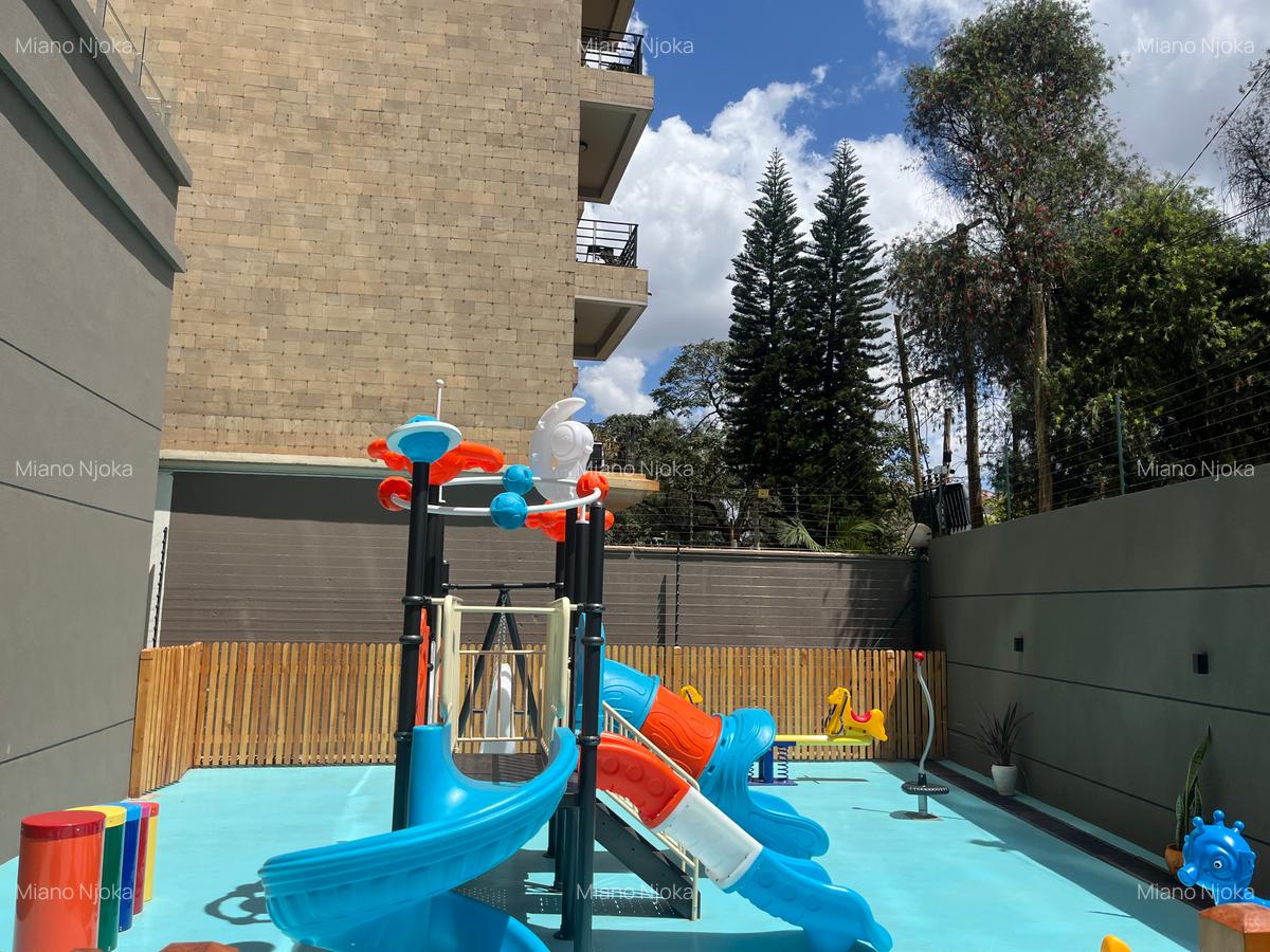 2 Bed Apartment with En Suite at Riverside Drive - 14