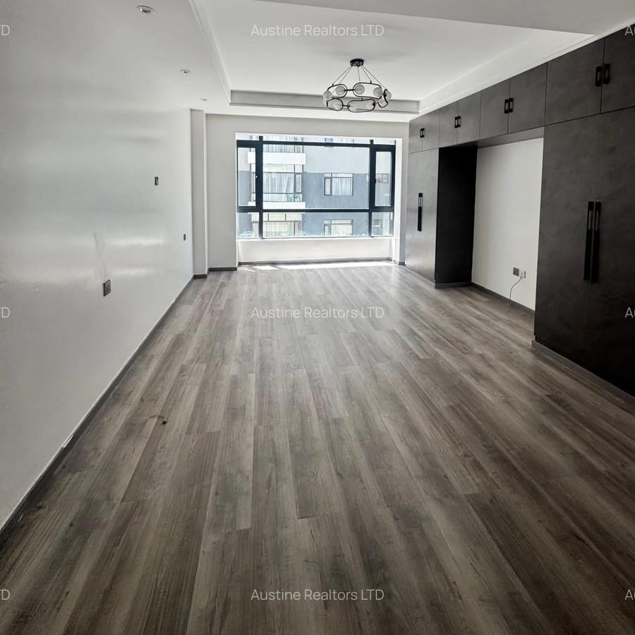 3 Bed Apartment with En Suite at Othaya Road - 5