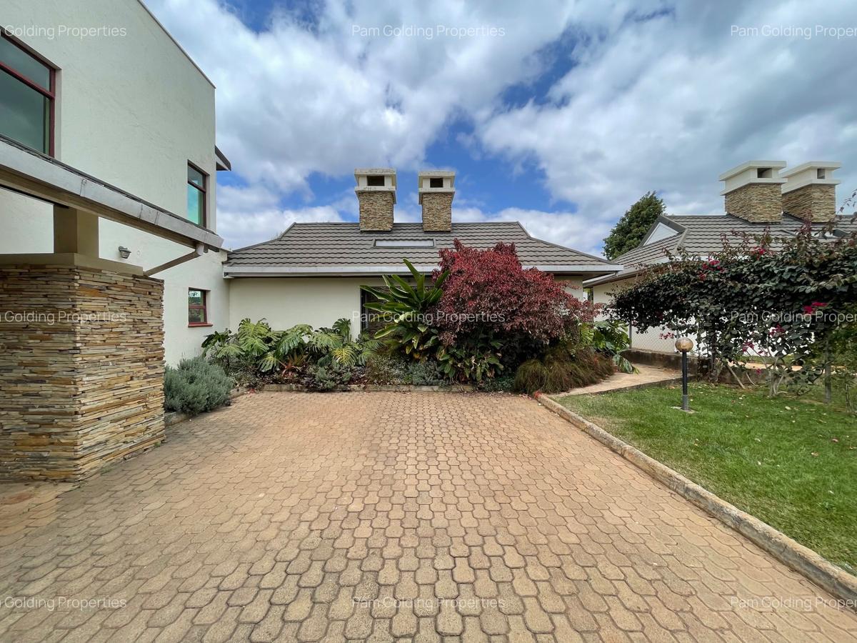 5 Bed Townhouse with En Suite in Karen - 16