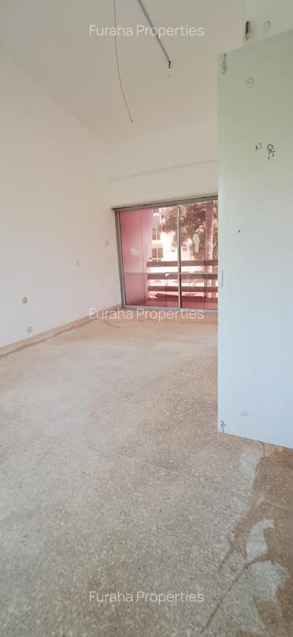 4 Bed House in Nyali Area - 10