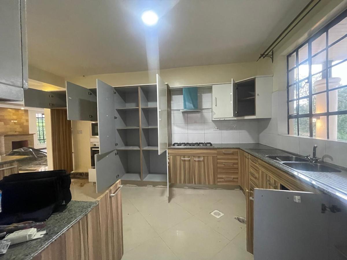 6 Bed Townhouse with En Suite at Kirawa Road - 6