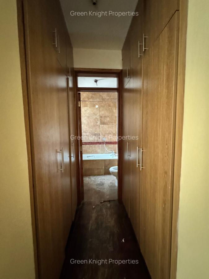 Serviced 2 Bed Apartment with En Suite in Riverside - 4