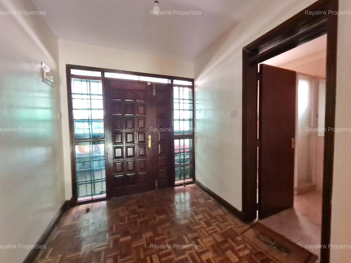 4 Bed Townhouse with En Suite at Spring Valley - 5