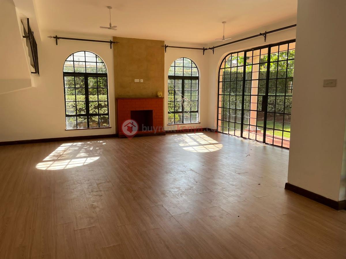 3 Bed Villa with En Suite in Kiambu Road - 10