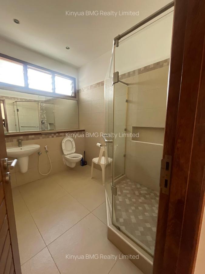 Serviced 3 Bed Apartment with En Suite in Nyali Area - 4