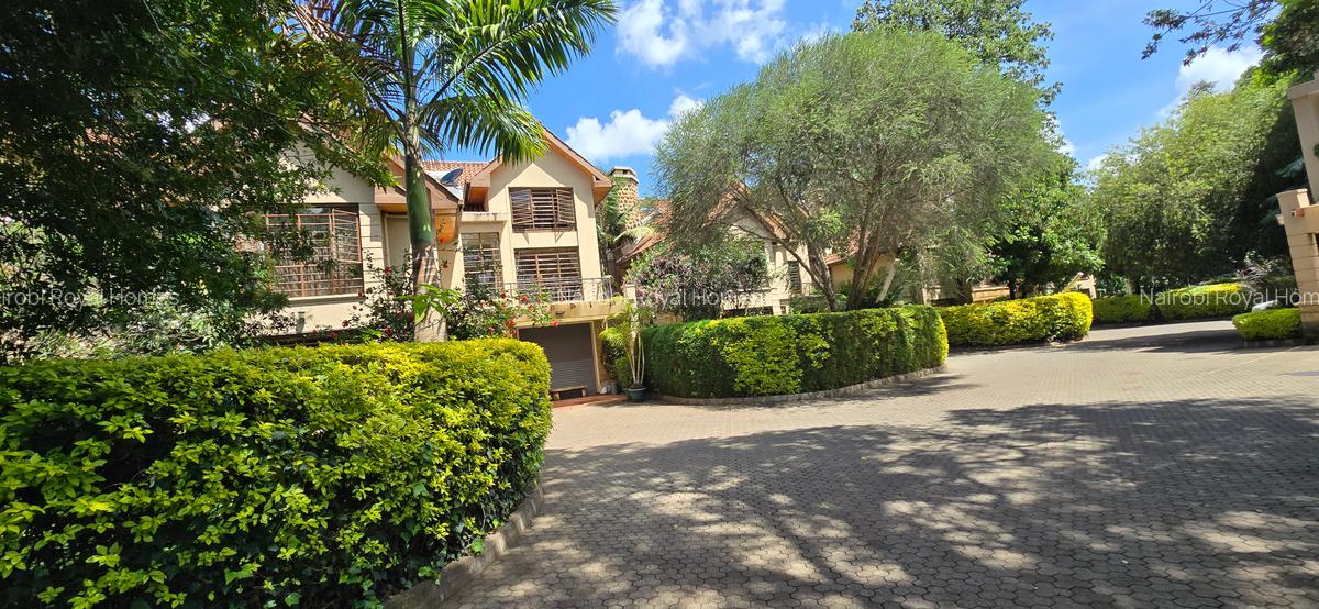 6 Bed Townhouse with En Suite at James Gichuru - 3