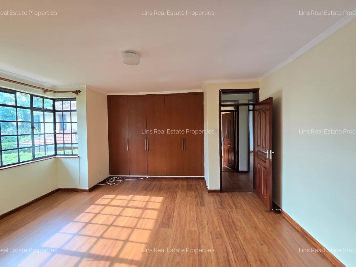4 Bed Townhouse with En Suite in Kiambu Road - 18