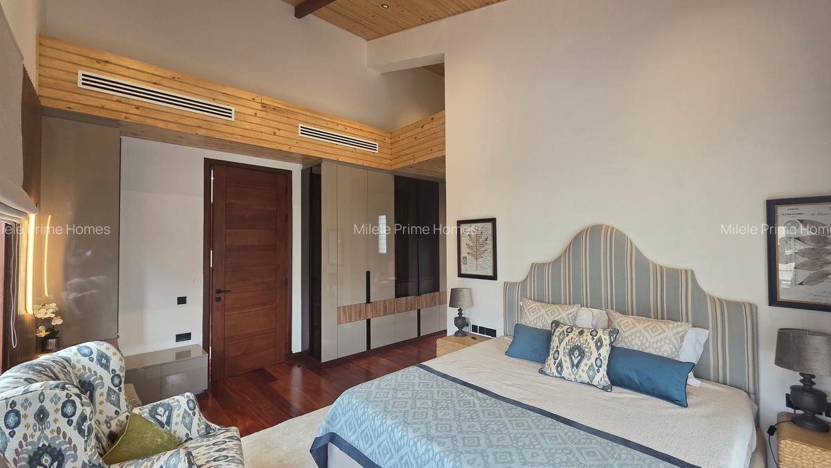4 Bed Villa with En Suite at Tala Road - 14