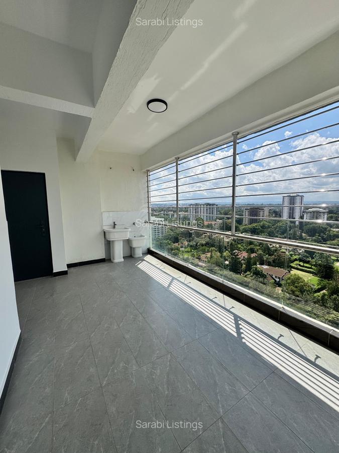 4 Bed Apartment with En Suite in Lavington - 4