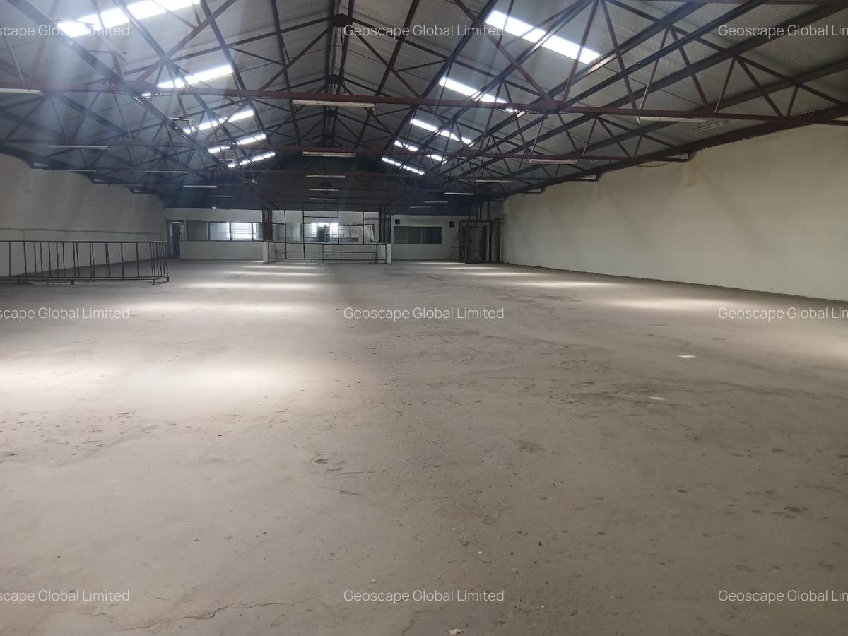 45,000 ft² Warehouse with Backup Generator in Industrial Area - 1