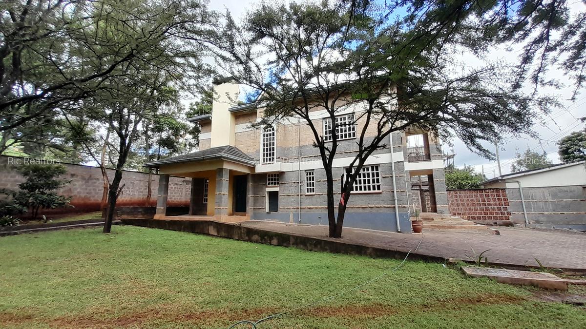 4 Bed House with En Suite at Rimpa - Road - 8