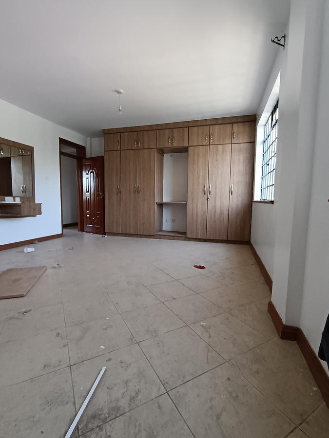 4 Bed Apartment with Borehole at General Mathenge - 11