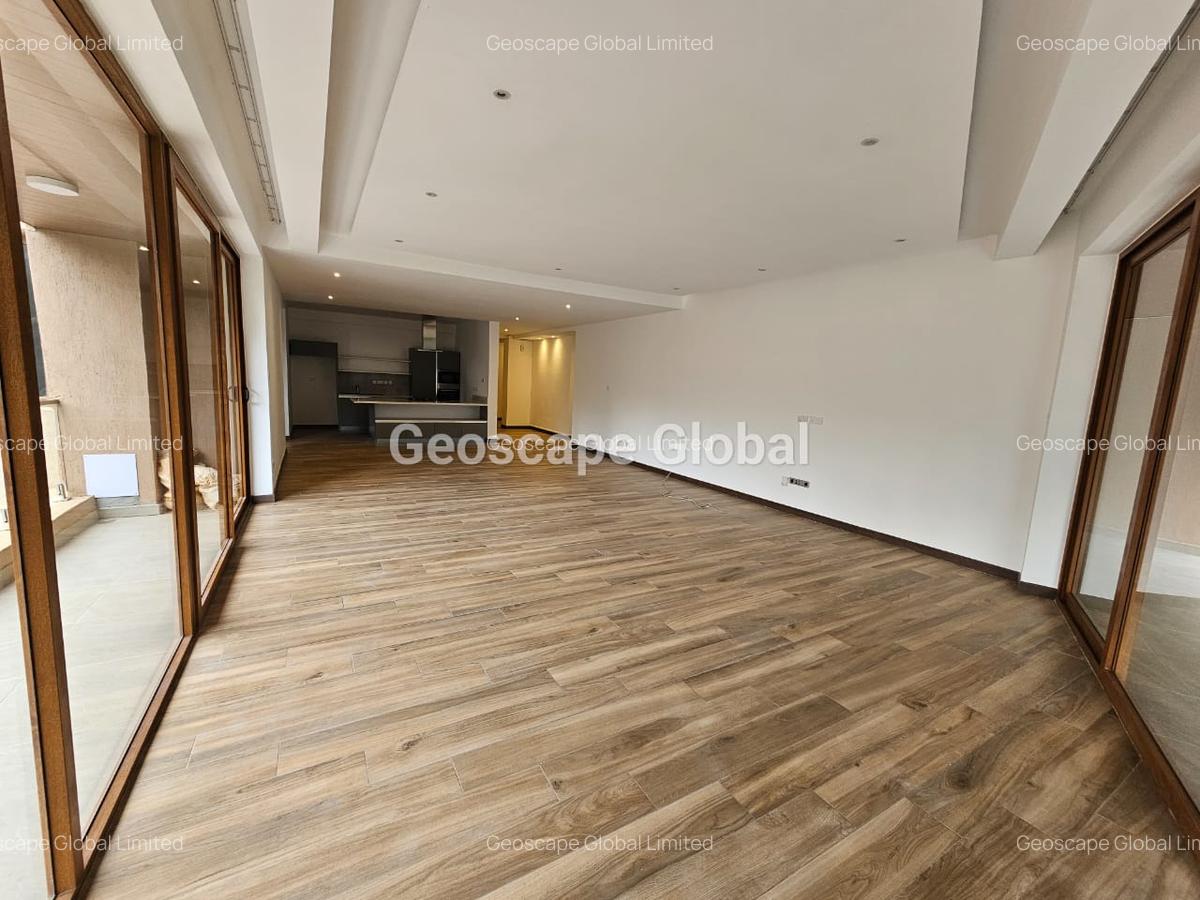 3 Bed Apartment with En Suite in Spring Valley - 8