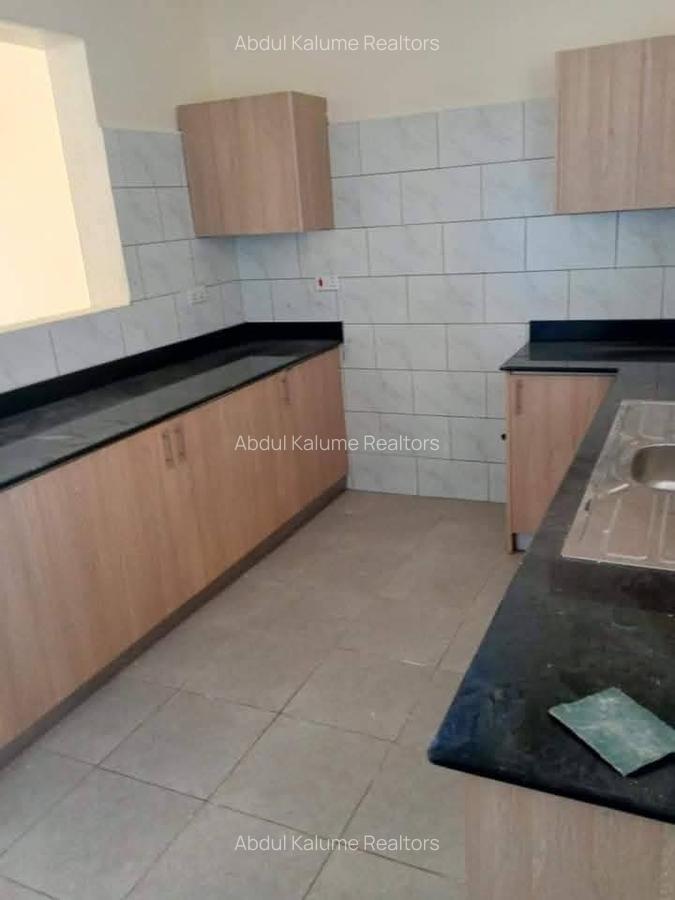 Serviced 3 Bed Apartment with En Suite at Nyali - 8
