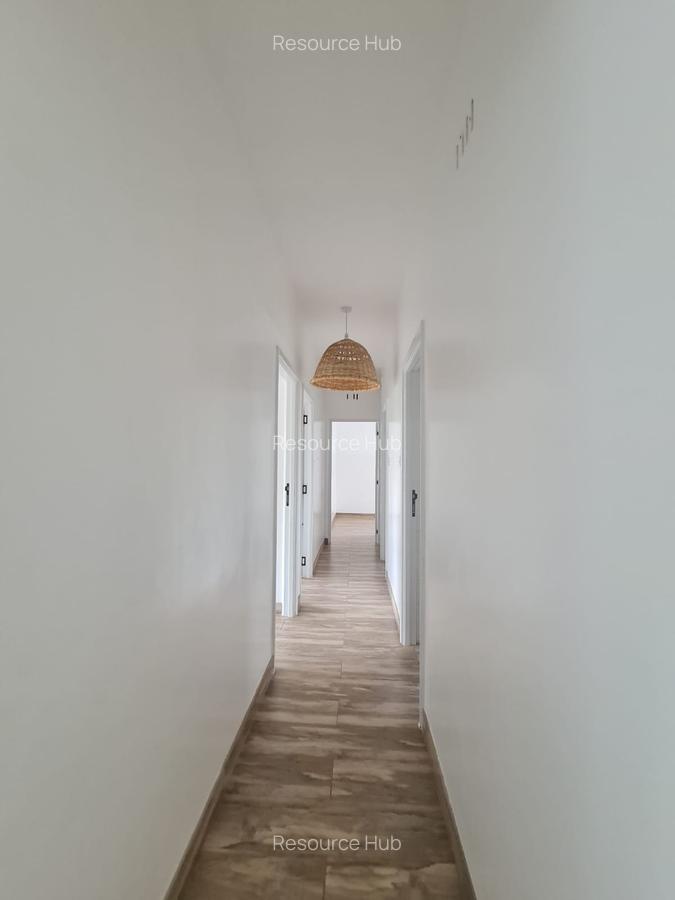 3 Bed Apartment with En Suite at Hurlingham - 13