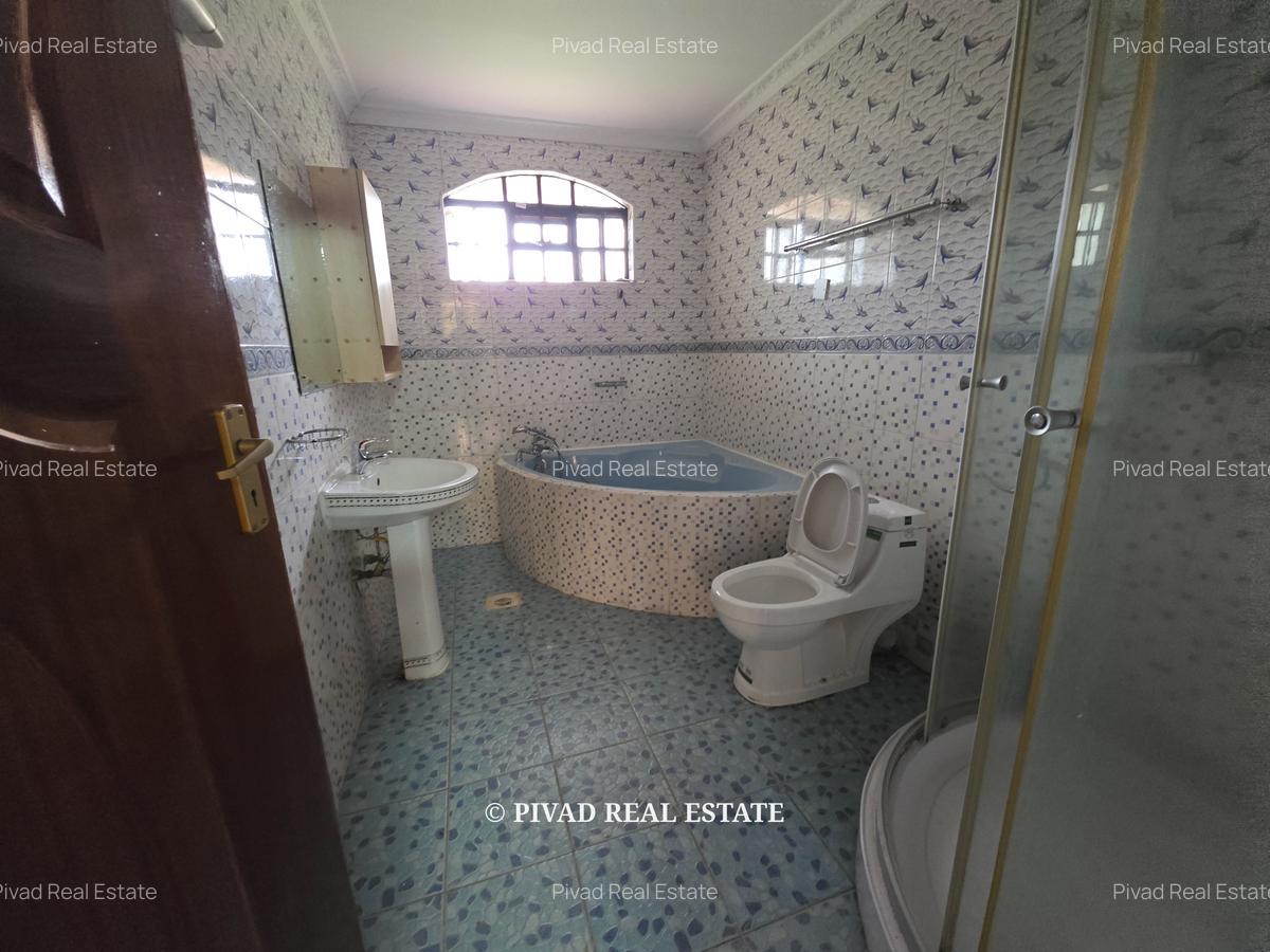 5 Bed House with Garden in Runda - 6