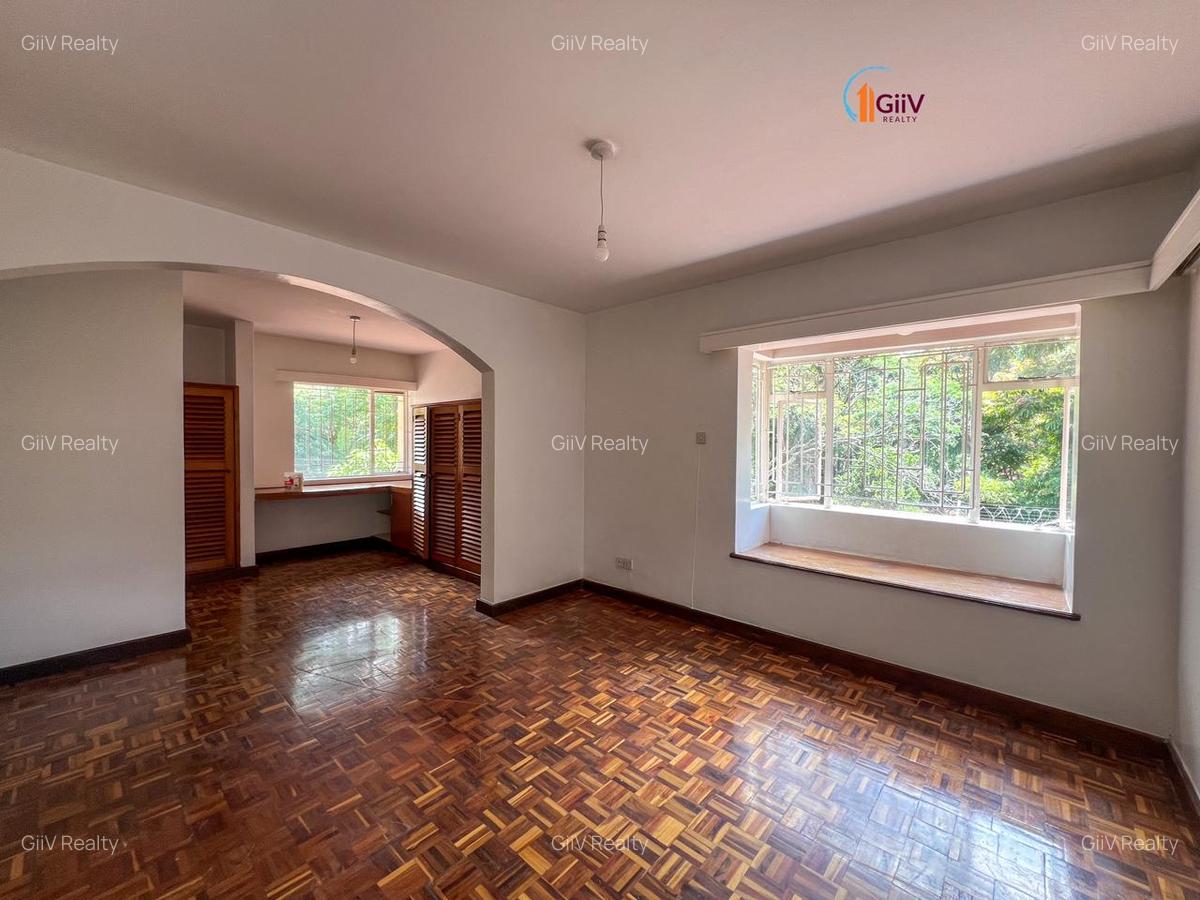 3 Bed House with En Suite in Riverside - 9