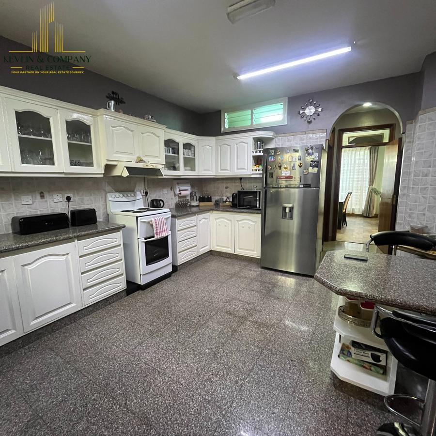4 Bed Villa with En Suite at Riverside Drive - 19
