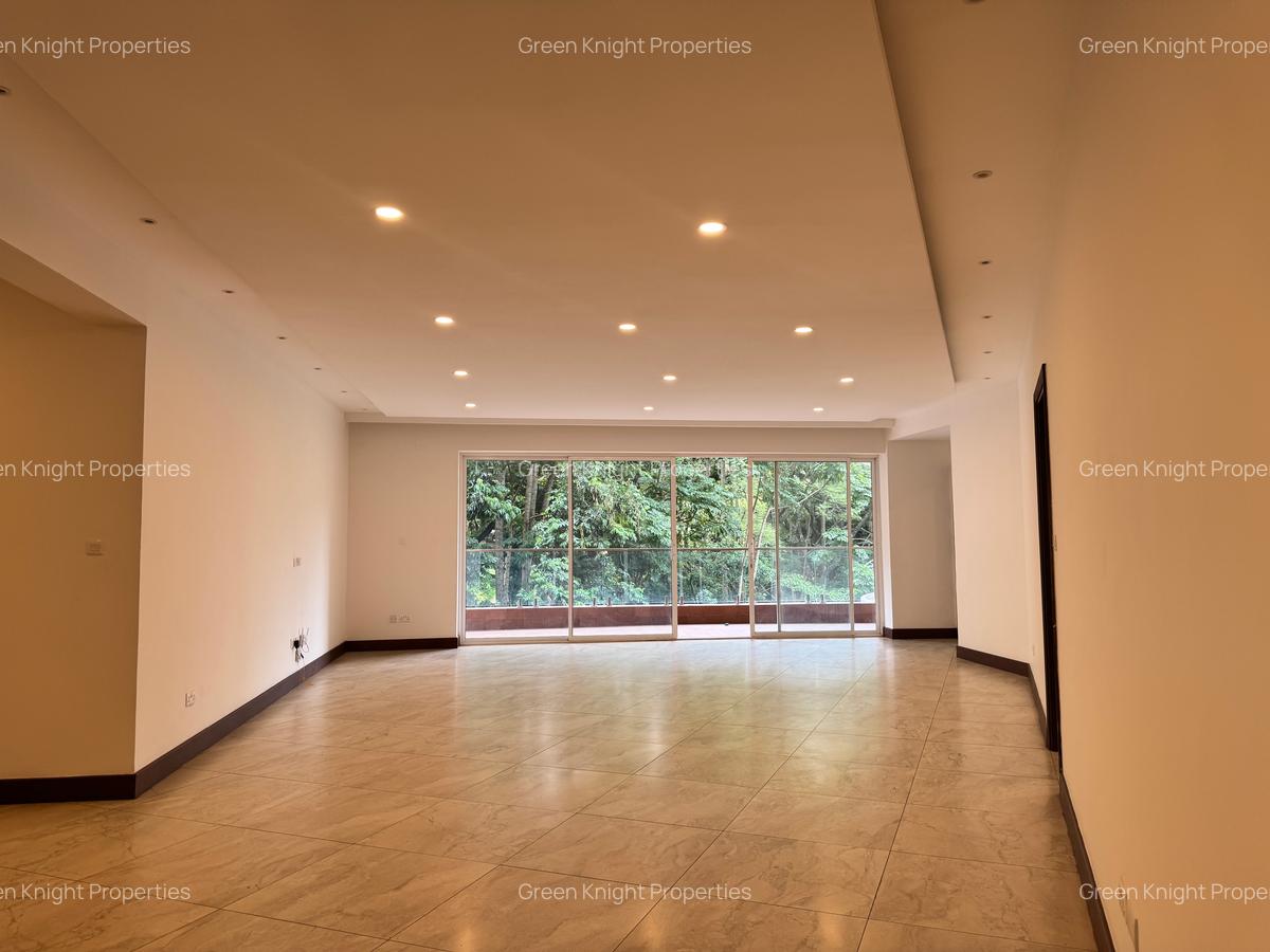 Serviced 4 Bed Apartment with En Suite in Parklands - 8