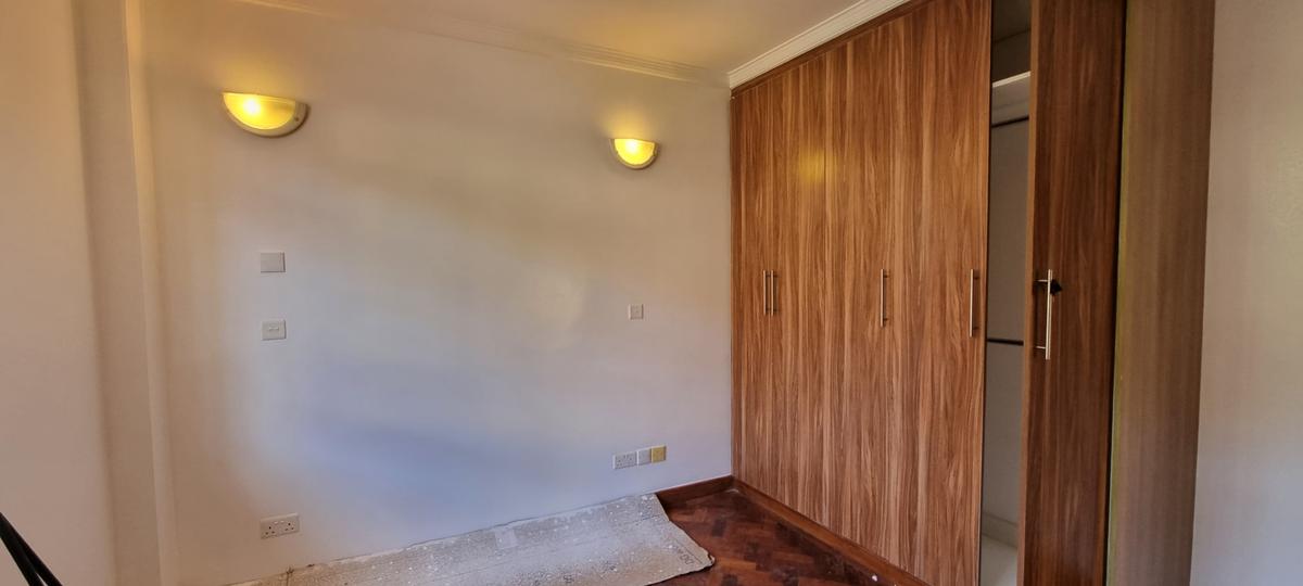 4 Bed Townhouse with En Suite at Kirawa Road - 17