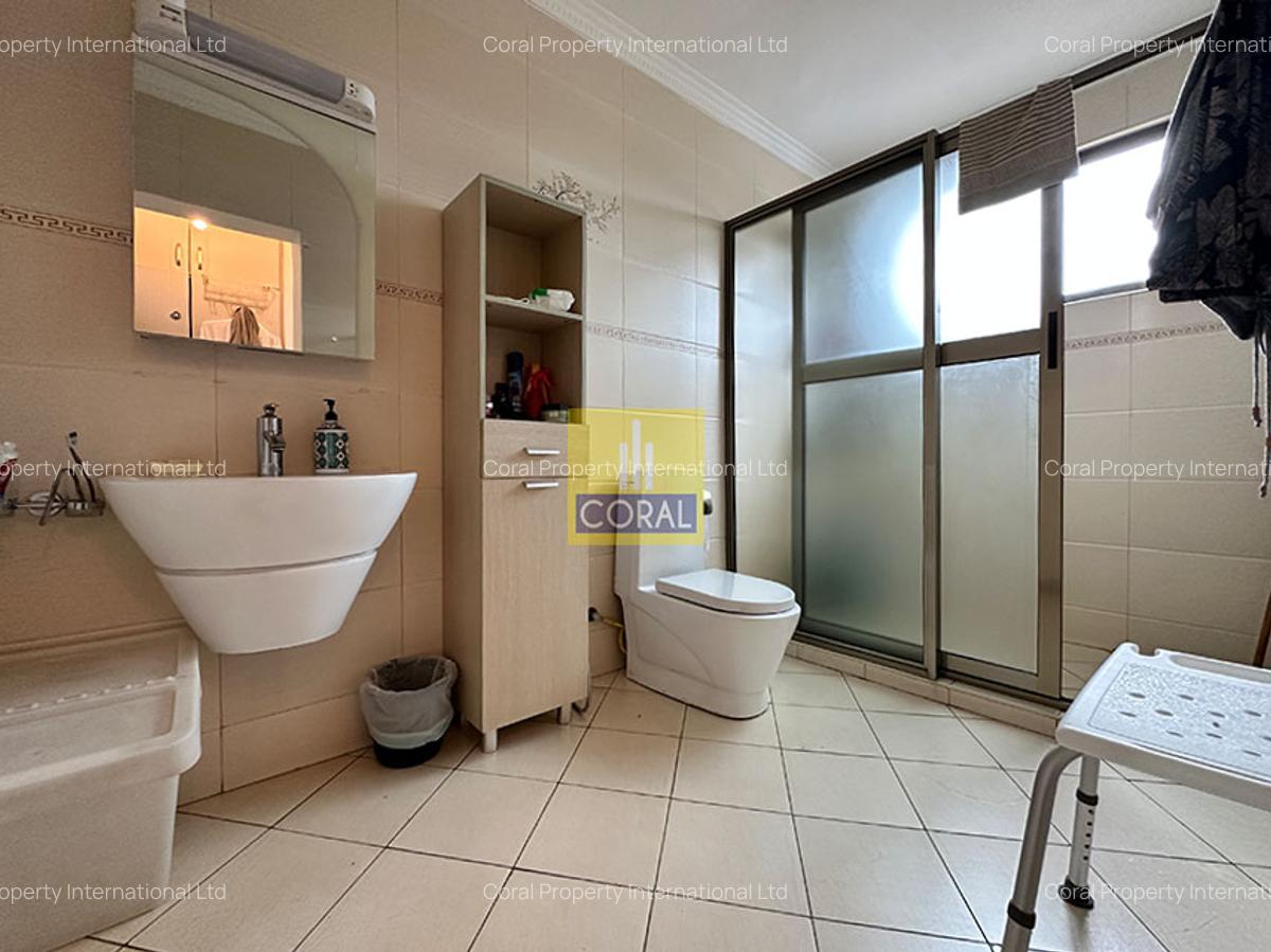 5 Bed Apartment in Parklands - 13