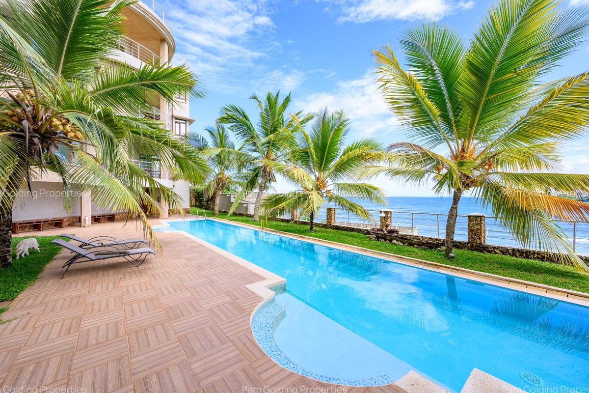 3 Bed Apartment with En Suite at Cement Road - 11