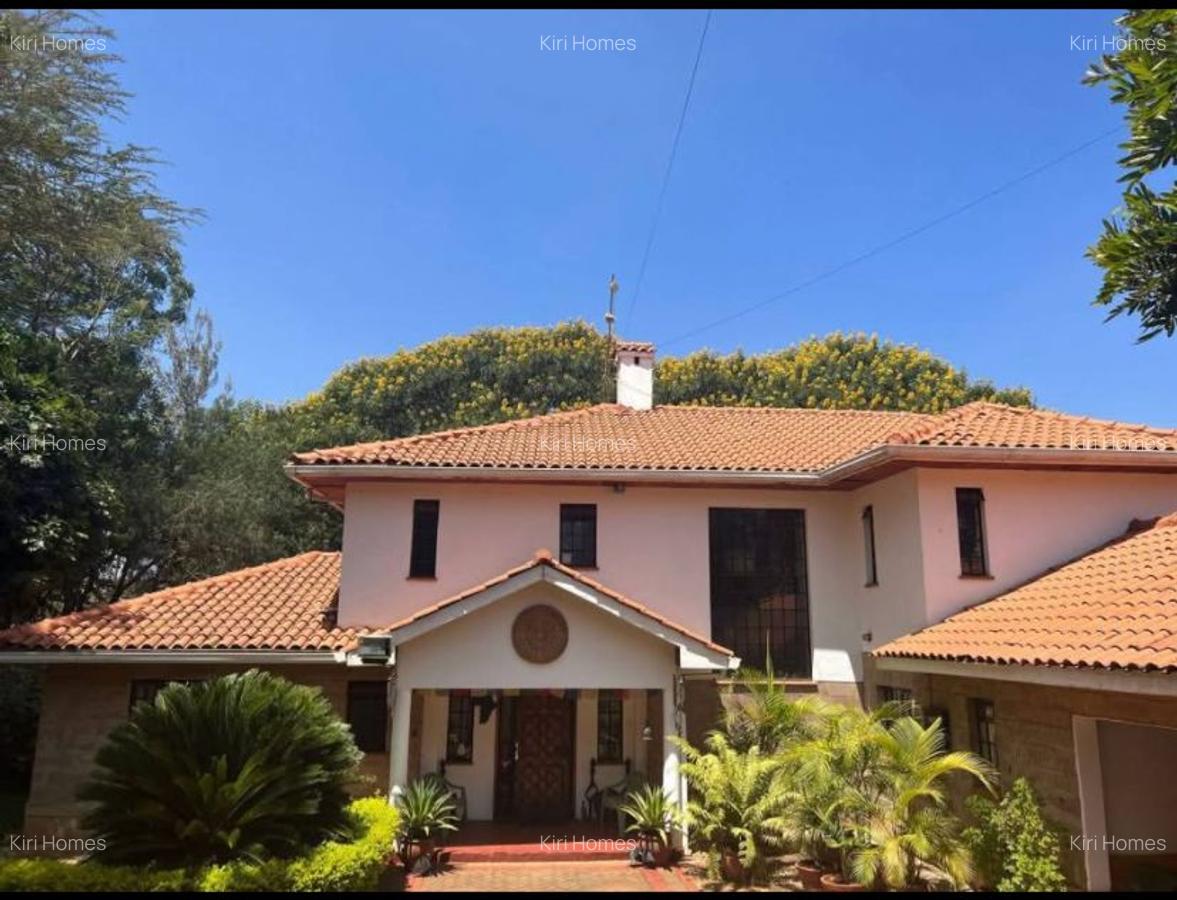 5 Bed Townhouse with En Suite in Runda - 1