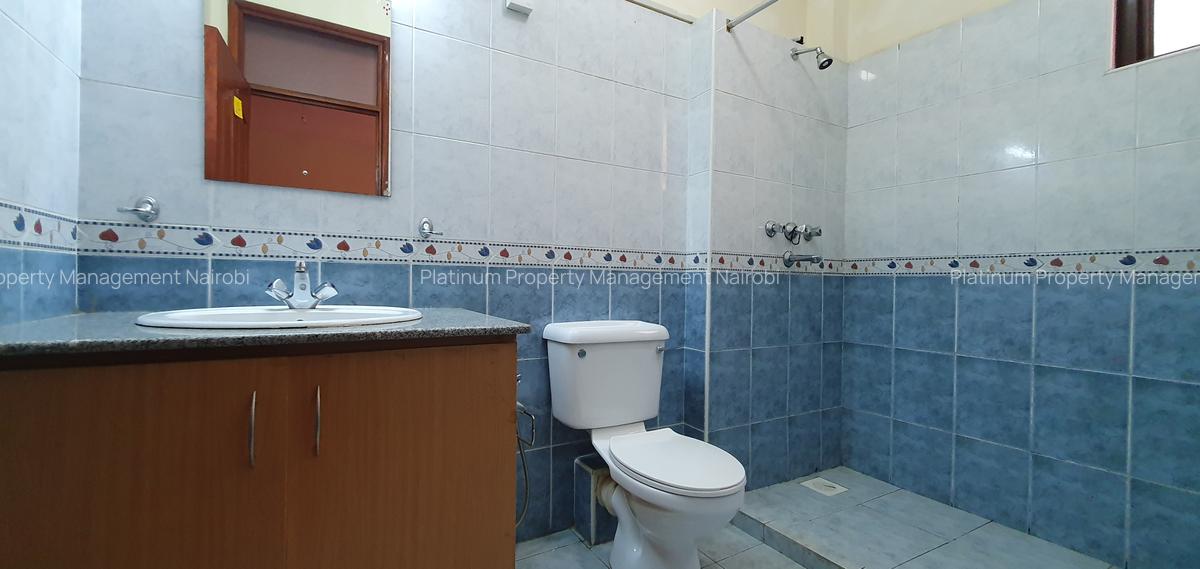 4 Bed Apartment with En Suite in Parklands - 16