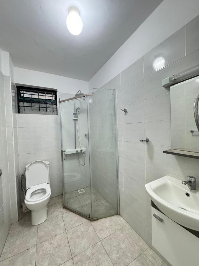 3 Bed Apartment with En Suite in Kilimani - 15