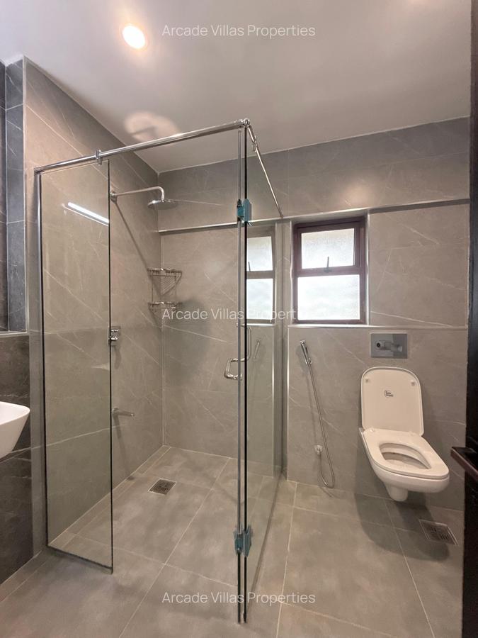 3 Bed Apartment with En Suite in Kileleshwa - 19