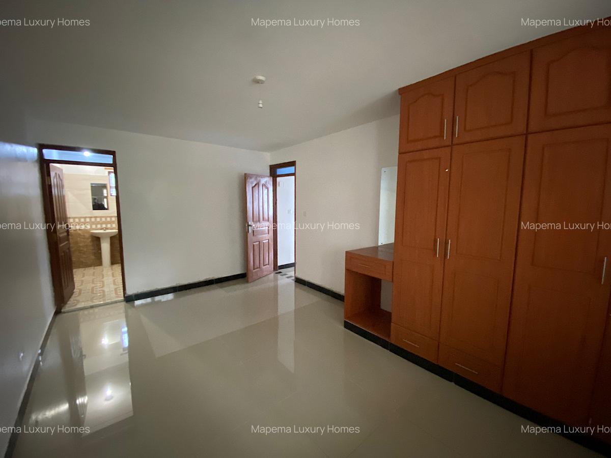 Serviced 3 Bed Apartment with En Suite at Marist Road - 7