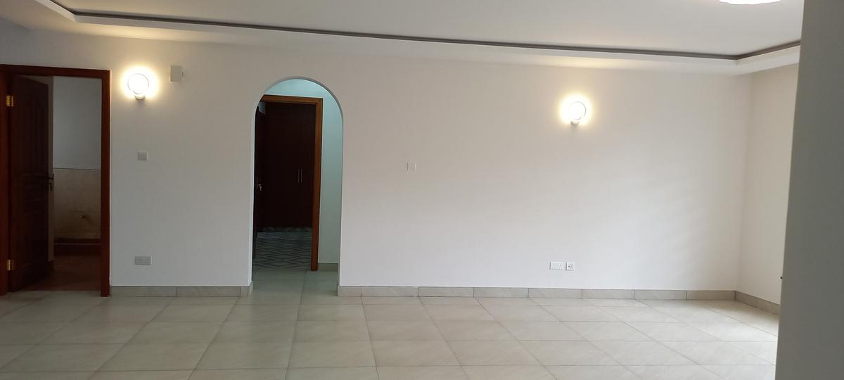 3 Bed Apartment with En Suite in Westlands Area - 6