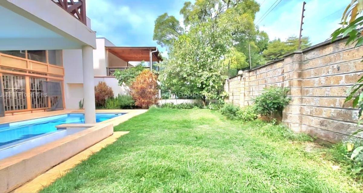5 Bed Townhouse with En Suite in Lavington - 8