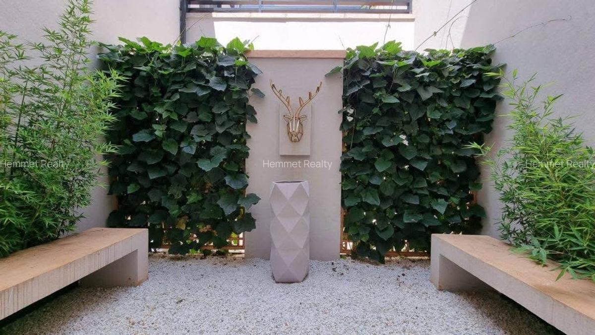 4 Bed Villa with En Suite in Runda - 5