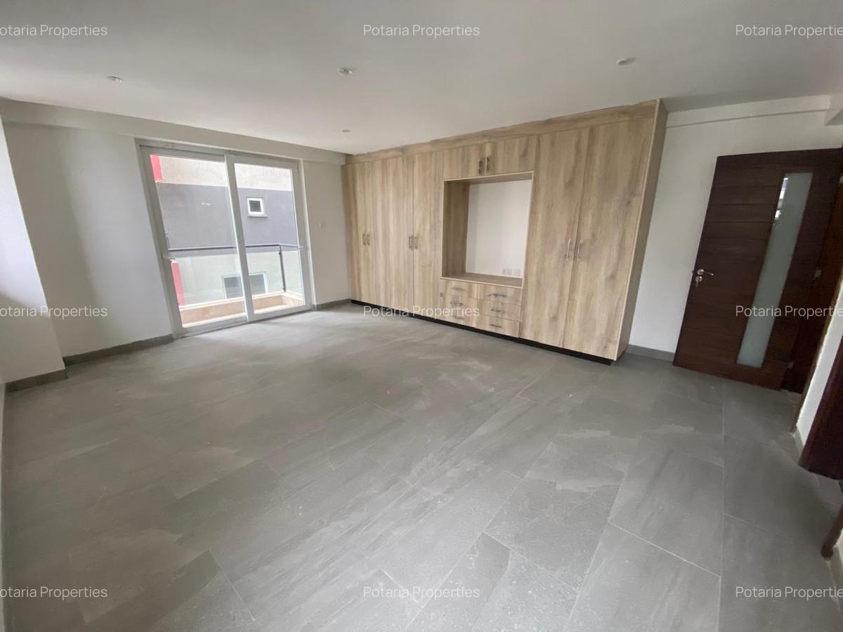 4 Bed Apartment with En Suite in Westlands Area - 5