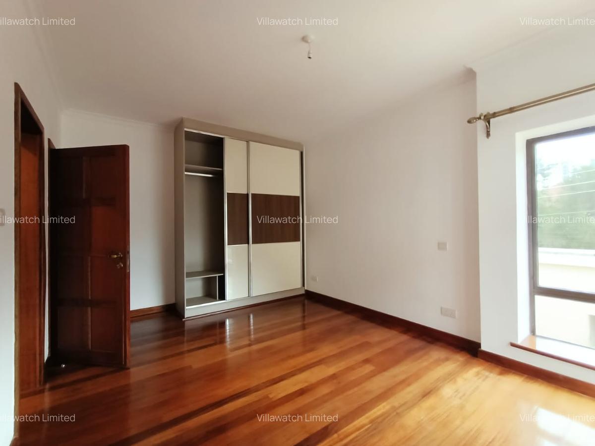 5 Bed Townhouse with En Suite in Kileleshwa - 14