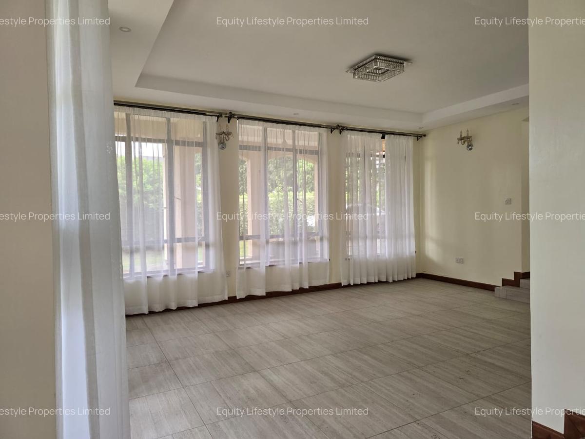 4 Bed Villa with En Suite in Runda - 6