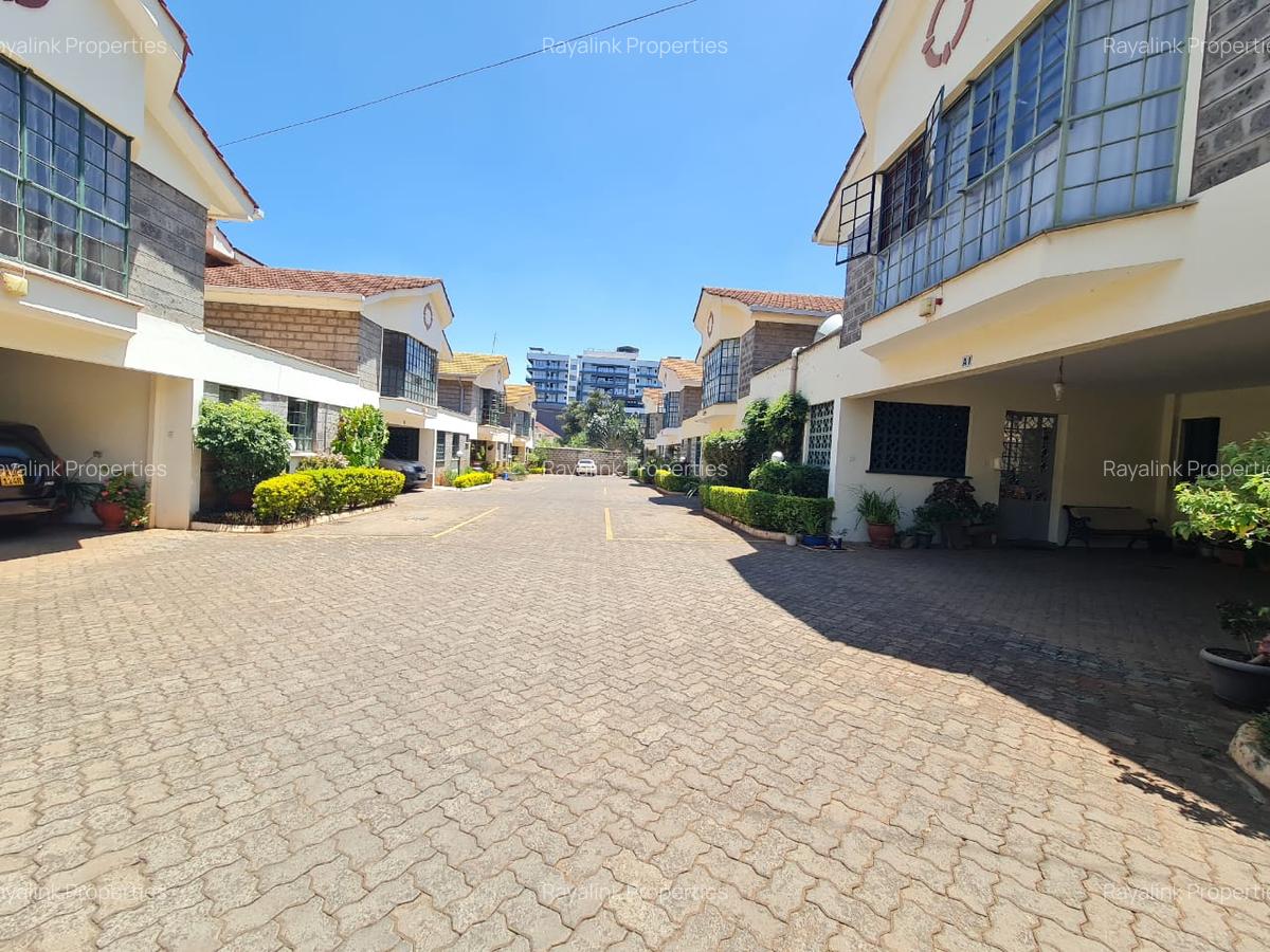 4 Bed Townhouse with En Suite at Spring Valley - 1